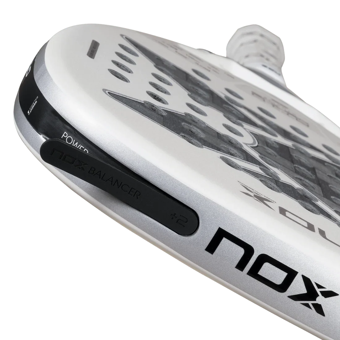 Pala de pádel Nox AT10 Genius Attack 12K Alum Xtrem 2026